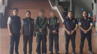 Overstay Setahun, Dua WNA Thailand Dideportasi dari Indonesia