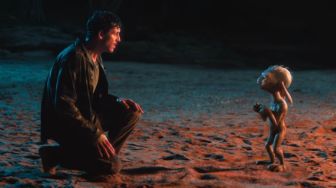 Sinopsis Allen, Film Fiksi Ilmiah tentang Persahabatan Manusia dan Alien