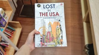 Meneladani Spirit Pemimpi di Negeri Orang dalam Buku Lost in the USA