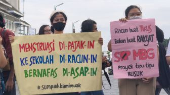 Pembalut Dikenai PPN 11 Persen, Bu Tejo 'Tilik' Kritik Keras Pemerintah: Ora Duwe Utek!
