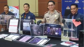 Obral Akun WA Rp500 Perak, Hacker Asal Krian Raup Rp100 Juta untuk Promosi Judol Kamboja