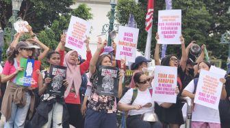 Soroti Tata Kelola Negara, Emak-Emak di Yogyakarta: Remuk!