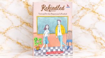 Mengenal Luka yang Tak Terlihat & Harapan untuk Pulih dalam Novel Rekindled