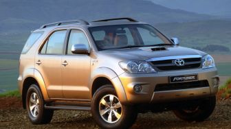 Seberapa Murah Harga Fortuner Lawas? Kini Setara Suzuki S-Presso di Pasar Mobil Bekas