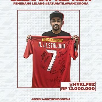 Kaos lelang dari Ramdani Lestaluhu [Instagram @persijajkt].