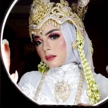 DiMake-Up Pakai Es Batu, Transformasi Pengantin ini Bikin Terkesima (TikTok/jijut96)