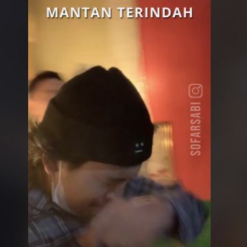 Datang ke Nikahan Mantan, Pria ini Malah Kasih Pantun (TikTok/Sofarsabi)