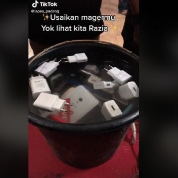 Lapas Padang Razia HP Direndam Air (TikTok/Lapas_padang)