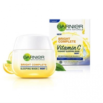 Light Complete Night Yoghurt Sleeping Mask Garnier menjadi salah satu rekomendasi sleeping mask yang bisa membantu bikin wajah glowing dengan harga yang relatif terjangkau mulai Rp20 ribuan (Shopee/Garnier Indonesia Official Shop)