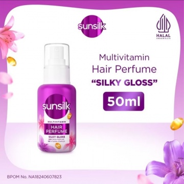 3 rekomendasi hair parfume dari brand ternama Sunsilk, yang ketiga adalah SSunsilk Multivitamin Hair Perfume Silky Gloss. Produk hair parfume ini membuat rambut kamu wangi sepanjang hari dan tampak lebih berkilau (Shopee/Unilever Indonesia Official Shop)