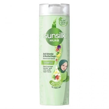 Sunsilk Hijab Shampoo Refresh and Anti Dandruff, salah satu sampo yang direkomendasikan untuk wanita berhijab (Shopee/Unilever Indonesia Official Shop)