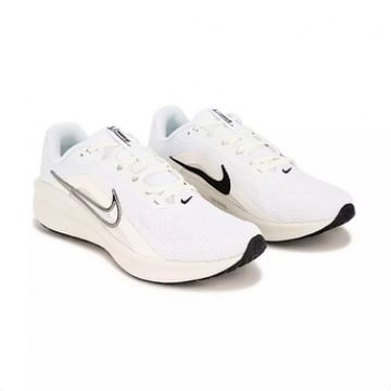 Rekomendasi sepatu Nike wanita (Zalora)