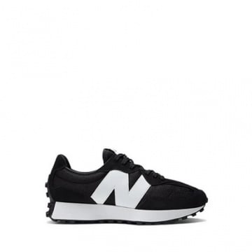 Sepatu New Balance warna hitam (Website/New Balance)