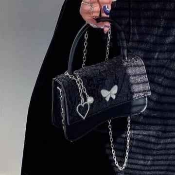 Tas wanita dengan model classy yang viral di X (Dok. Shopee)