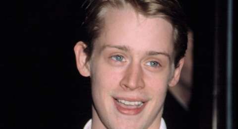 Niatnya Bikin Gemas Macaulay Culkin Malah Tampak Seram Saat Pakai Masker