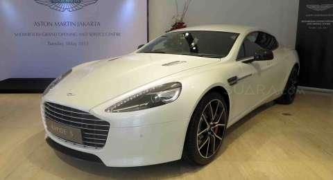 Aston Martin Goda Perempuan Indonesia Dengan Rapide S