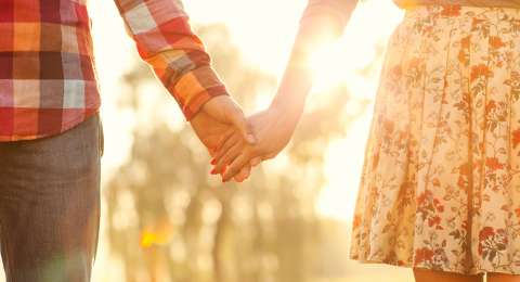 Sebelum Menyesal Cek Dulu Kamu Terima Dia Karena Cinta Atau Kesepian