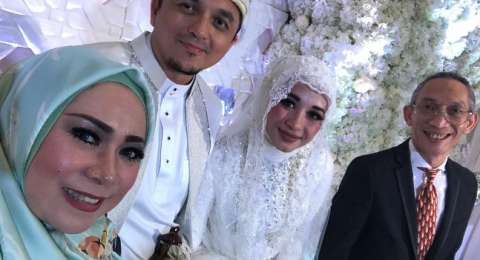 Cantik Cantik 5 Artis Muda Ini Dinikahi Duda