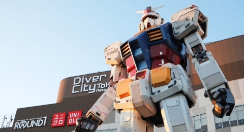 Viral Curhat Pemuda Gundam Diambil Ponakan, Harga Sebenarnya Bikin Nyesek