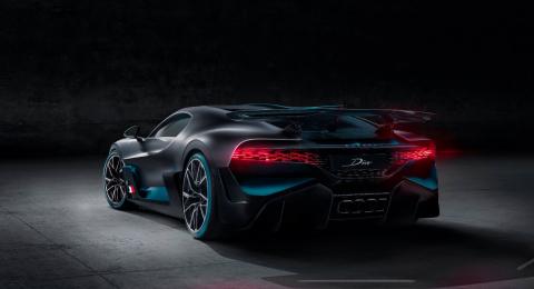 Bugatti Divo diperkenalkan di California, Amerika Serikat pada Jumat (24/8). [Facebook/Bugatti]