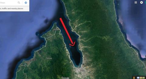 Teluk Palu dan Kota Palu di Sulawesi Tengah. [Google Earth/Suara.com]