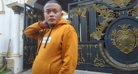 38+ Rumah Istana Mewah Ada Kolam Renang Background