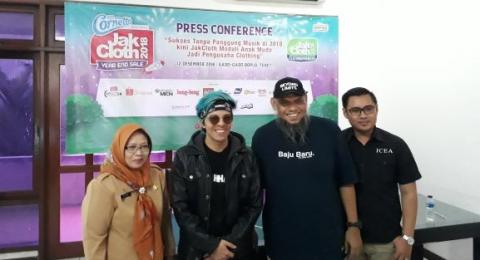 Penutup Tahun Serba Diskon Yuk Borong Fesyen Di Jakcloth
