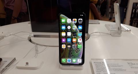 iPhone XS diperkenalkan di Jakarta, Jumat (14/12). [Suara.com/Lintang Siltya Utami]