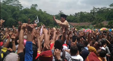 Ditolak Salat Jumat Di Masjid Kauman Prabowo Cari Masjid