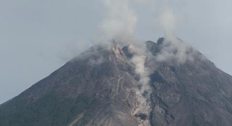 Unduh 810 Gambar Gunung Merapi Terbaru Gratis HD