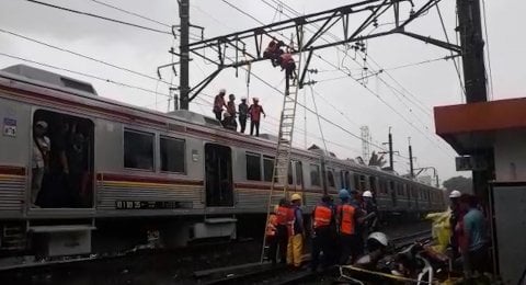 Sempat Pingsan Saat Krl Anjlok Ini Kondisi Terakhir Masinis