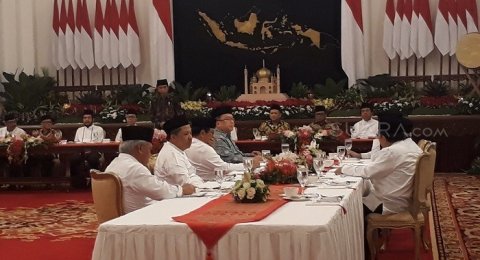 Buka Puasa Bareng Jokowi Fahri Hamzah Usul Ibu Kota Pindah