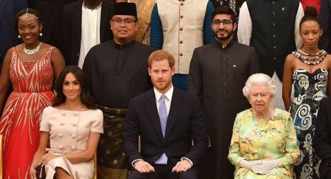 Tok Gelar Pangeran Harry Dan Meghan Markle Resmi Dicopot Ratu Elizabeth Ii Tok Gelar Pangeran Harry Dan Meghan Markle Resmi Dicopot Ratu Elizabeth Ii