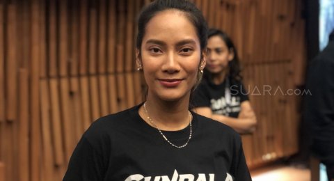 Jadi Wulan Merpati Di Film Gundala Begini 5 Gaya Liburan Tara Basro Jadi Wulan Merpati Di Film Gundala Begini 5 Gaya Liburan Tara Basro