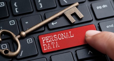 Pentingnya Perlindungan Data Pribadi dalam Era Digital