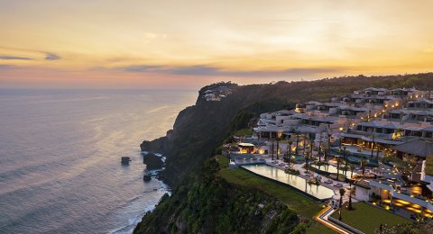 Viral Gaji 8 Juta Ini Rekomendasi 4 Hotel Di Bali Untuk Belanjakan Uang