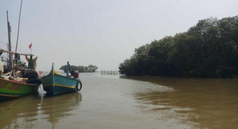 Sebanyak 2200 Nelayan Bekasi Terdampak Tumpahan Minyak