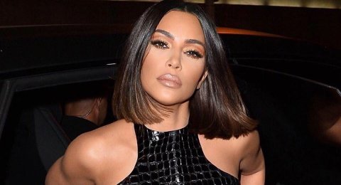Ultah Ke 39 Kim Kardashian Berikan Diskon Makeup Dan Pakaian Dalam