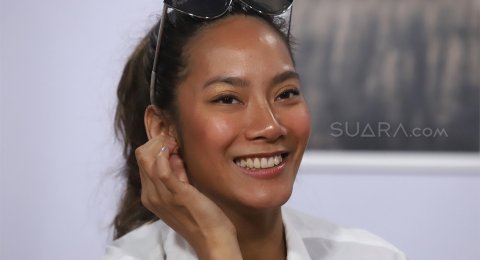 Sebelum Foto Telanjang Ini Dia Kontroversi Tara Basro