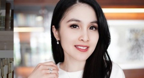 Sandra Dewi Gold Rilis Koleksi Perhiasan Untuk Natal Dan Royal Wedding