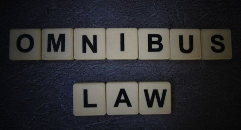 Omnibus Law: RUU Cipta Kerja, Untuk Siapa?