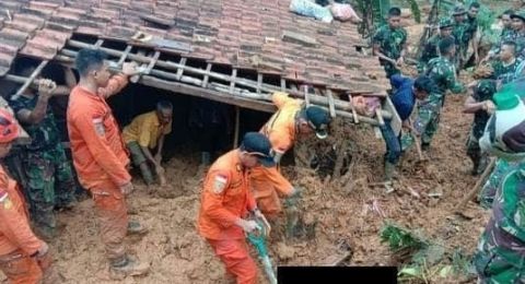 Lebak Banten Kembali Diterjang Banjir, Jembatan Putus