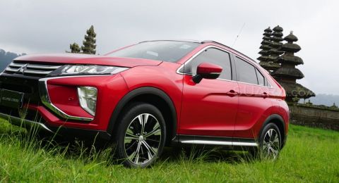 Mitsubishi Xpander Cross siap menunggu kehadiran kompetitor sekelasnya [Suara.com/manuel Jeghesta Nainggolan].