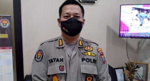 Viral Foto Pria Berjaket Logo Polisi Saya Pki Masalah Buat Elo