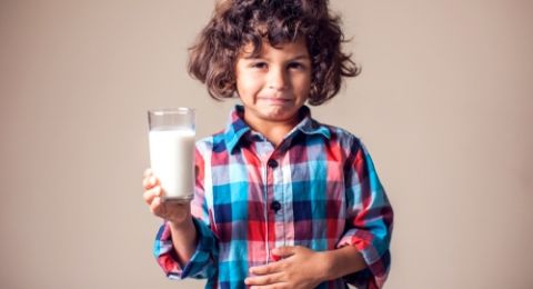 Alergi Susu Sapi Ancam Tumbuh Kembang Optimal Anak, Soya Bisa Jadi Nutrisi Penggantinya