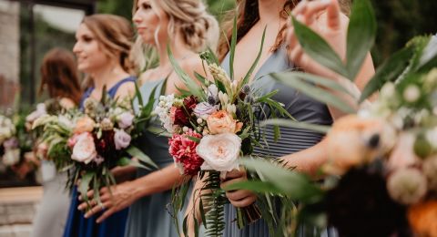 Bridesmaid Pakai Mahkota Nyentrik Di Gladi Resik Pernikahan Sengaja Caper Bridesmaid Pakai Mahkota Nyentrik Di Gladi Resik Pernikahan Sengaja Caper
