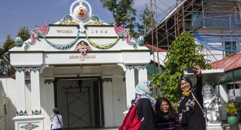 Malam Jumat Ular Masuk Keraton Jogja Dan 4 Berita Top Suarajogja Lainnya Suara Jogja Malam Jumat Ular Masuk Keraton Jogja Dan 4 Berita Top Suarajogja Lainnya Suara Jogja