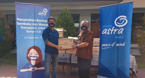 Asuransi Astra Bagikan Masker Ramah Tuli Dan Paket Sembako Ke 24 Kota Suara Jatim