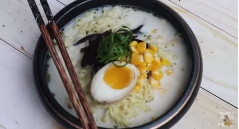 Resep Ramen Hakata Dari Mi Instan Ala Devinna Hermawan Mirip Aslinya