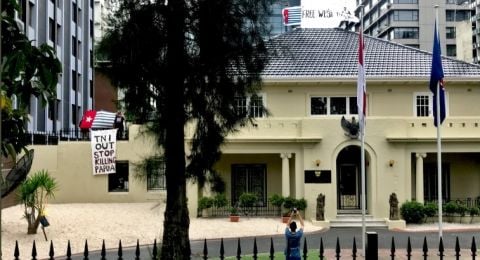 Detik Detik Bendera Bintang Kejora Berkibar Di Konjen Ri Melbourne Suara Jakarta